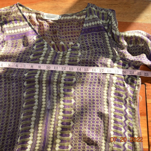 Love & Liberty silk blouse. - Picture 7 of 8